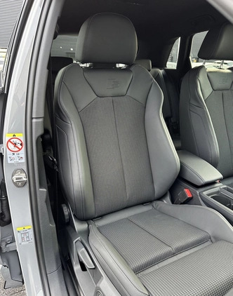 Audi Q3 cena 258800 przebieg: 5, rok produkcji 2024 z Skaryszew małe 352